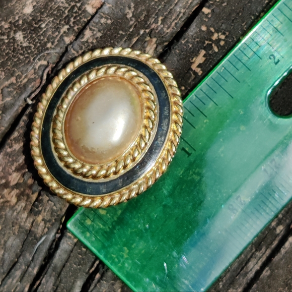 Vintage Carolee earrings - Picture 2 of 8